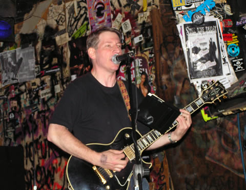 Gordon singing 'My Unique Marine' at CBGB