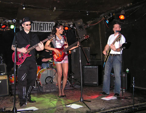 The subDominants perfoming at the Continental club, NYC (July 23rd, 2006)